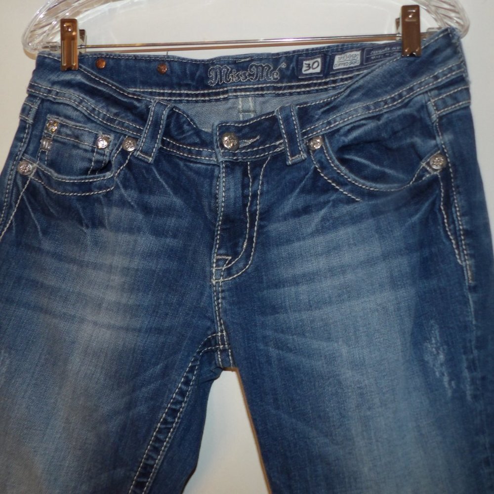 Miss Me Leather & Stud Embellished Back Pockets JPS395P2  Capri Jeans Sz 30 - Picture 5 of 9